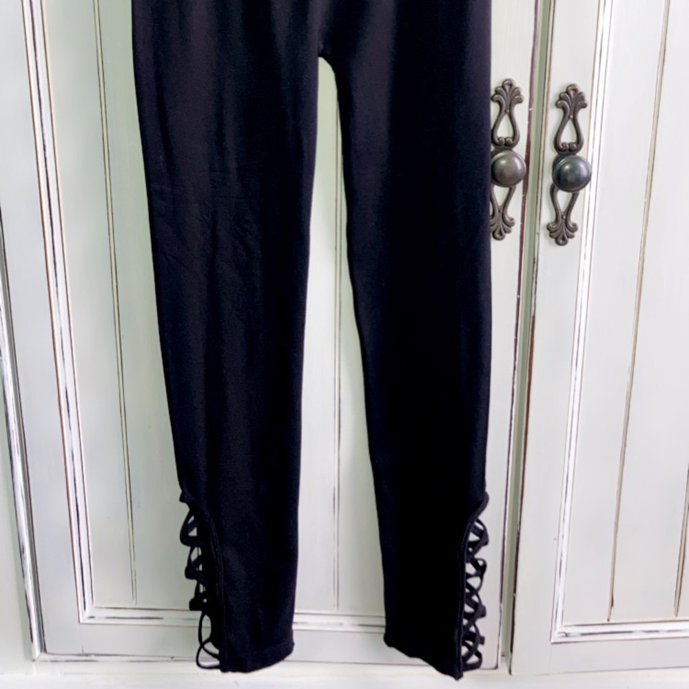 Zenana leggings. NEVER WORN